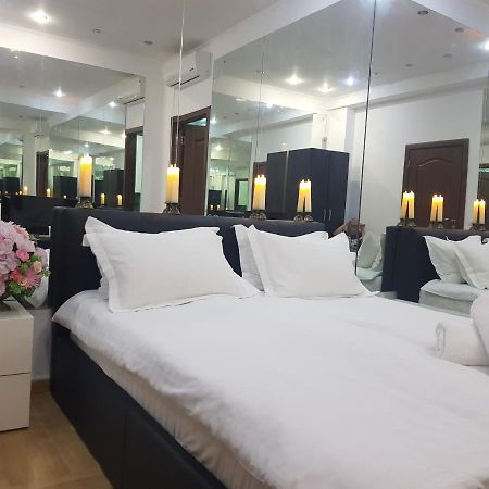 Mirrors Room Mega Mall National Arena Bucureşti Eksteriør bilde