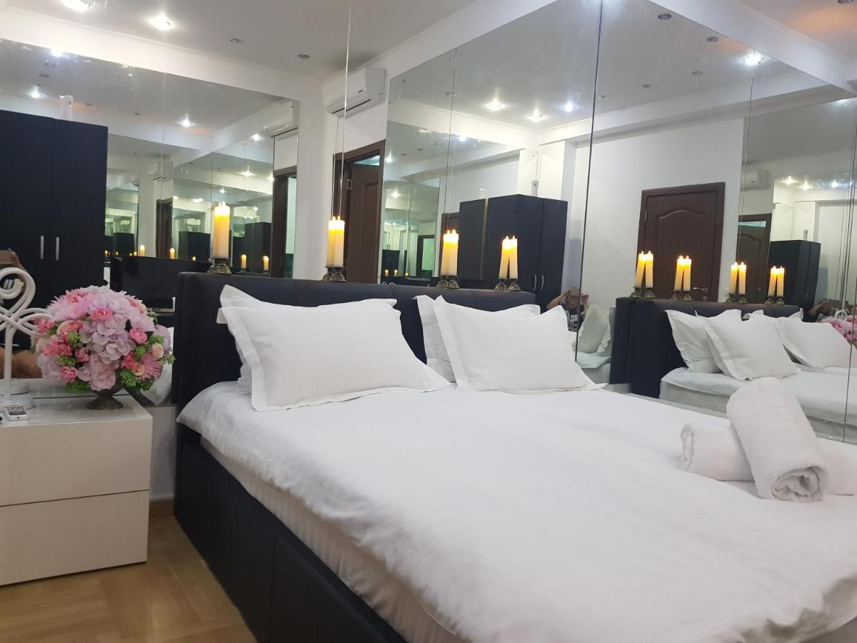Mirrors Room Mega Mall National Arena Bucureşti Eksteriør bilde
